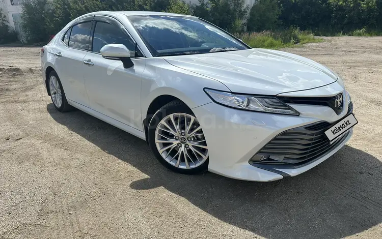 Toyota Camry 2018 годаfor14 300 000 тг. в Щучинск