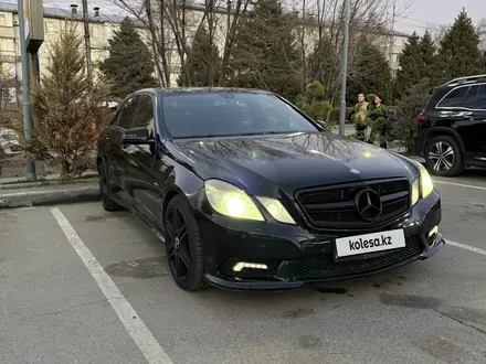 Mercedes-Benz E 250 2009 года за 6 300 000 тг. в Алматы