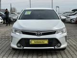 Toyota Camry 2015 года за 11 500 000 тг. в Актобе – фото 4