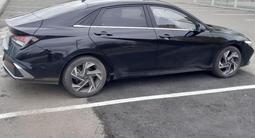 Hyundai Elantra 2023 года за 7 300 000 тг. в Астана – фото 3
