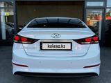 Hyundai Elantra 2018 года за 7 900 000 тг. в Шымкент – фото 5