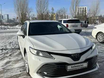 Toyota Camry 2018 года за 15 700 000 тг. в Астана – фото 7