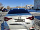 Hyundai Sonata 2015 года за 6 700 000 тг. в Караганда – фото 3