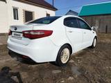 Kia Rio 2014 года за 4 500 000 тг. в Акжаик – фото 2