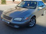 Toyota Camry 1998 годаfor2 100 000 тг. в Жезказган