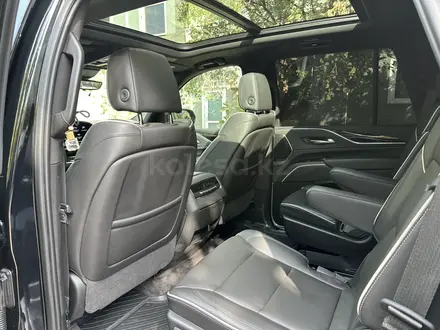 Cadillac Escalade 2021 года за 51 500 000 тг. в Алматы – фото 13