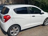 Chevrolet Spark 2019 года за 3 900 000 тг. в Петропавловск – фото 3