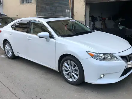 Lexus ES 300h 2013 года за 6 500 000 тг. в Атырау – фото 12