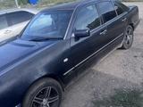 Mercedes-Benz E 200 1996 года за 2 300 000 тг. в Кокшетау – фото 4