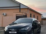 Toyota Camry 2015 года за 6 800 000 тг. в Жанаозен – фото 2