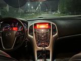 Opel Astra 2012 года за 2 500 000 тг. в Атырау – фото 4