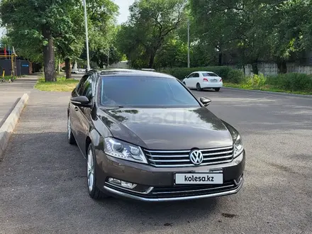 Volkswagen Passat 2014 года за 7 500 000 тг. в Алматы