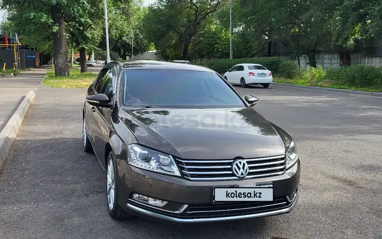 Volkswagen Passat 2014 годаүшін7 500 000 тг. в Алматы