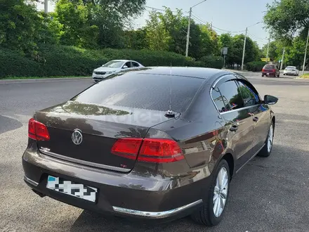Volkswagen Passat 2014 года за 7 500 000 тг. в Алматы – фото 3