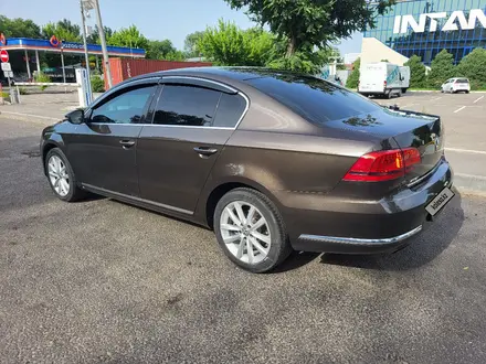 Volkswagen Passat 2014 года за 7 500 000 тг. в Алматы – фото 4