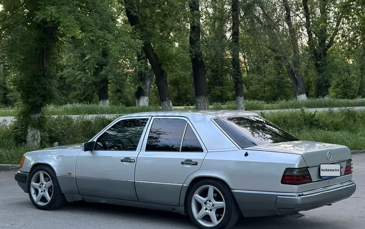 Mercedes-Benz E 300 1991 года за 1 300 000 тг. в Алматы