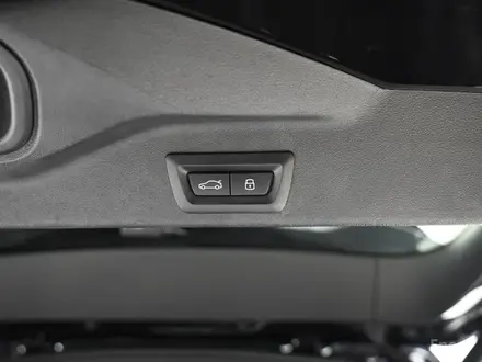 BMW X5 M60i 2025 года за 49 000 000 тг. в Алматы – фото 20