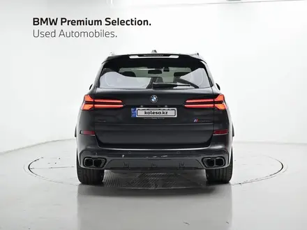 BMW X5 M60i 2025 года за 49 000 000 тг. в Алматы – фото 4