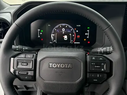 Toyota Land Cruiser Prado 2025 года за 31 700 000 тг. в Актобе – фото 16