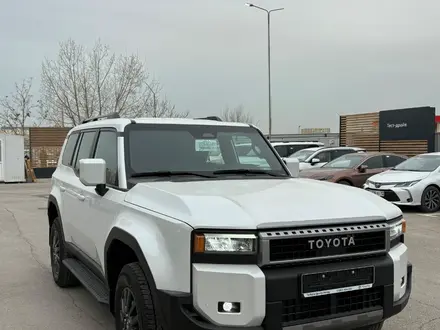 Toyota Land Cruiser Prado 2025 года за 31 700 000 тг. в Актобе – фото 2