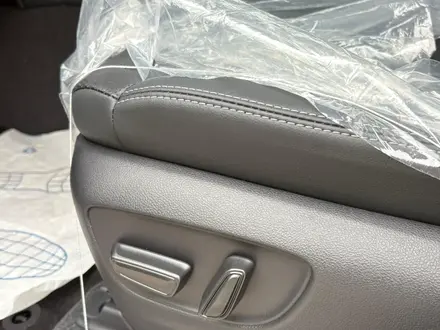 Toyota Land Cruiser Prado 2025 года за 31 700 000 тг. в Актобе – фото 7