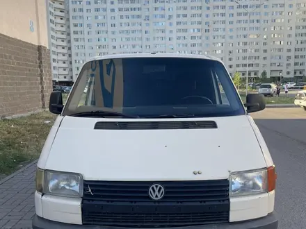 Volkswagen Transporter 1992 года за 1 900 000 тг. в Астана