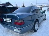 Mercedes-Benz E 280 1993 года за 2 200 000 тг. в Караганда – фото 5