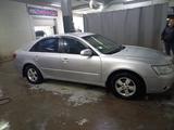 Hyundai Sonata 2008 года за 3 850 000 тг. в Астана – фото 3