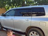 Toyota Highlander 2013 годаүшін8 000 000 тг. в Актобе – фото 3