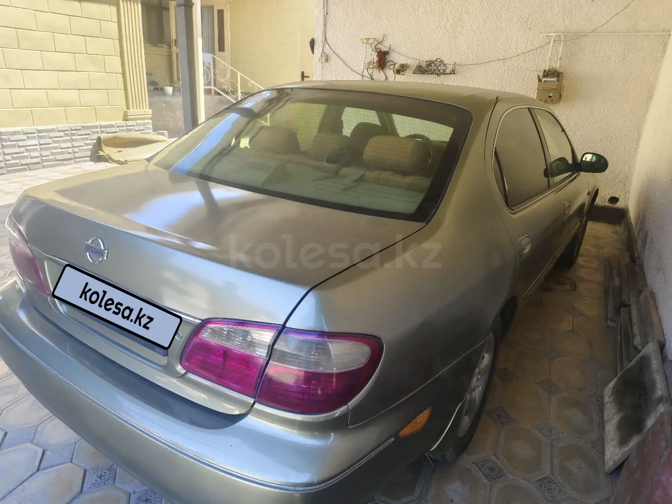 Nissan Maxima, 2000