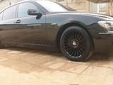 BMW 750 2006 года за 8 500 000 тг. в Актау – фото 4