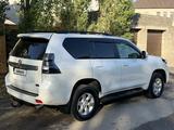 Toyota Land Cruiser Prado 2017 годаүшін17 800 000 тг. в Актобе – фото 4