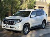 Toyota Land Cruiser Prado 2017 года за 17 800 000 тг. в Актобе