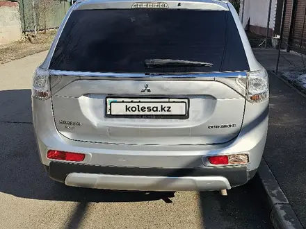 Mitsubishi Outlander 2014 года за 8 000 000 тг. в Алматы – фото 3