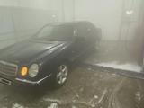 Mercedes-Benz E 230 1996 года за 2 200 000 тг. в Караганда – фото 2