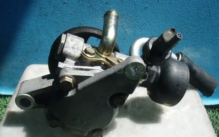 Насос ГУР Mitsubishi Diamante за 45 000 тг. в Усть-Каменогорск