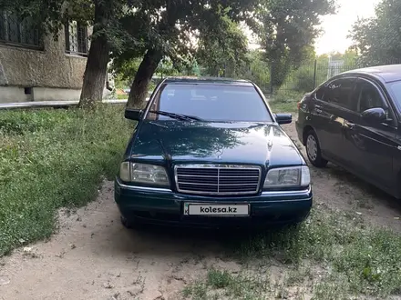 Mercedes-Benz C 180 1995 года за 1 600 000 тг. в Кокшетау – фото 4