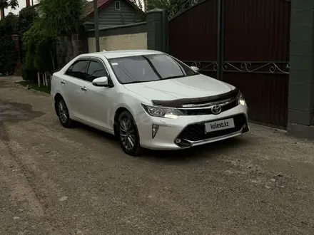 Toyota Camry 2017 года за 12 000 000 тг. в Алматы