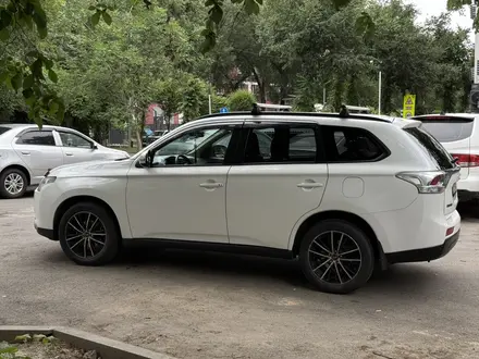 Mitsubishi Outlander 2013 года за 7 500 000 тг. в Алматы – фото 7