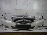 Передний бампер MERCEDES-BENZ E (W212) 2010 года за 230 000 тг. в Астана