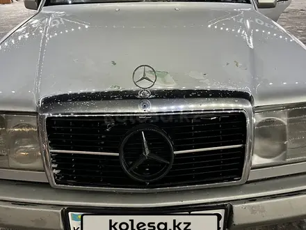 Mercedes-Benz E 250 1993 года за 1 250 000 тг. в Алматы