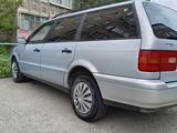 Volkswagen Passat 1995 годаfor3 000 000 тг. в Актобе