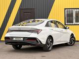 Hyundai Elantra 2024 года за 8 950 000 тг. в Караганда – фото 4