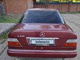 Mercedes-Benz E 200 1995 года за 1 700 000 тг. в Петропавловск – фото 3