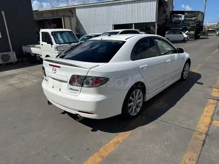 КРЫШКА БАГАЖНИКА ЗАДНИЙ БАМПЕР ФОНАРЬ MAZDA 3 MAZDA 6 GG СЕДАН ЛИФТБЕК за 50 000 тг. в Астана – фото 2