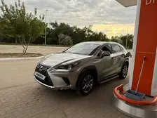 Lexus NX, 2018