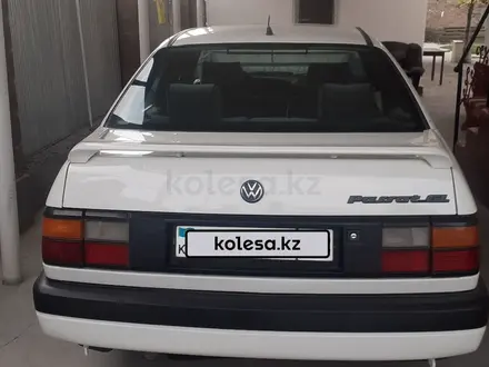 Volkswagen Passat 1991 года за 1 400 000 тг. в Тараз – фото 2