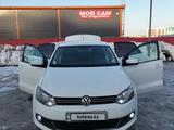 Volkswagen Polo 2015 года за 4 900 000 тг. в Актобе – фото 2