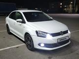 Volkswagen Polo 2015 года за 4 900 000 тг. в Актобе – фото 5