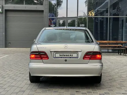 Mercedes-Benz E 320 2000 года за 5 500 000 тг. в Алматы – фото 8